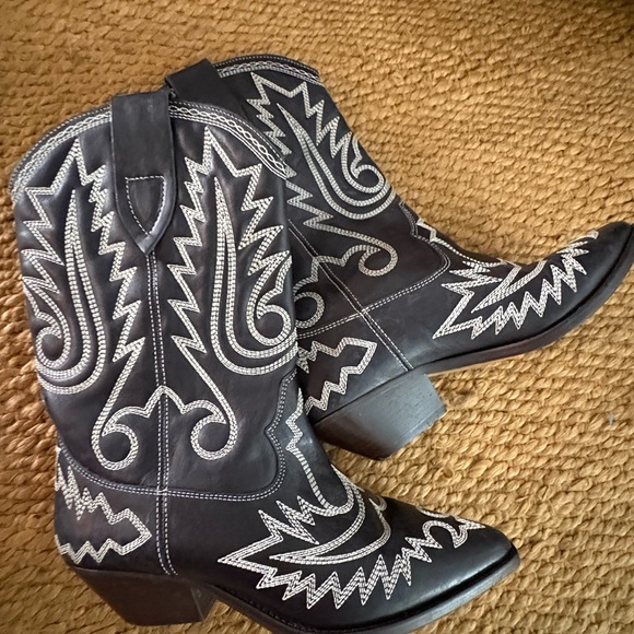 Isabel Marant Duerto Embroidered Western Boot - Picture 1 of 5